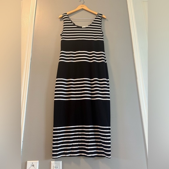 Jospeh Ribkoff Sleeveless Black and White Striped Dress size 10 - Picture 4 of 11